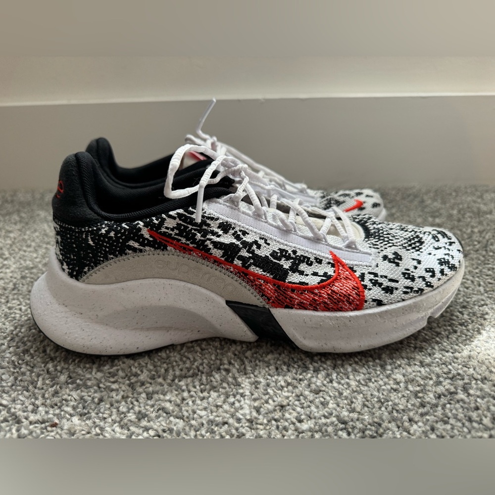 Women’s Nike SuperRep Go 3 Flyknit Gym Shoes Size 10